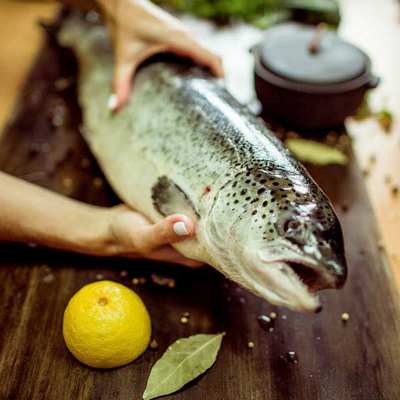 Семга атлантическая свежемороженая  1-2 кг